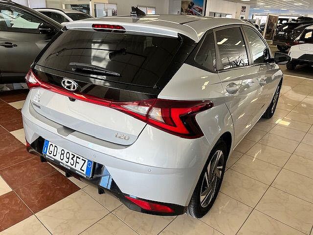 Hyundai i20 1.2 MPI MT Connectline + Exterior Pack