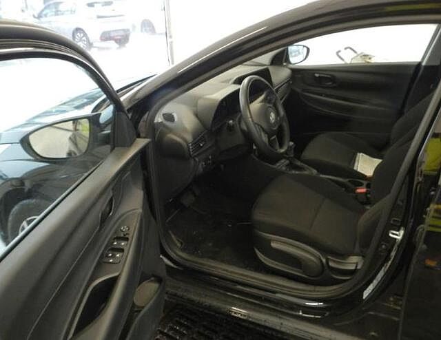 Hyundai i20 1.0 T-GDI 48V DCT Connectline 100 cv