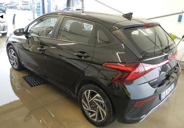 Hyundai i20 1.0 T-GDI 48V DCT Connectline 100 cv