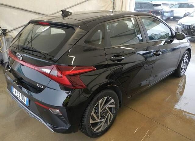 Hyundai i20 1.0 T-GDI 48V DCT Connectline 100 cv