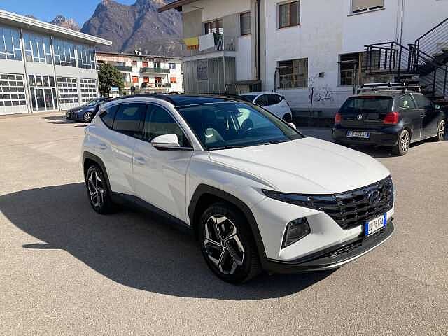 Hyundai TUCSON 1.6 HEV aut.Exellence + Leather + Premium