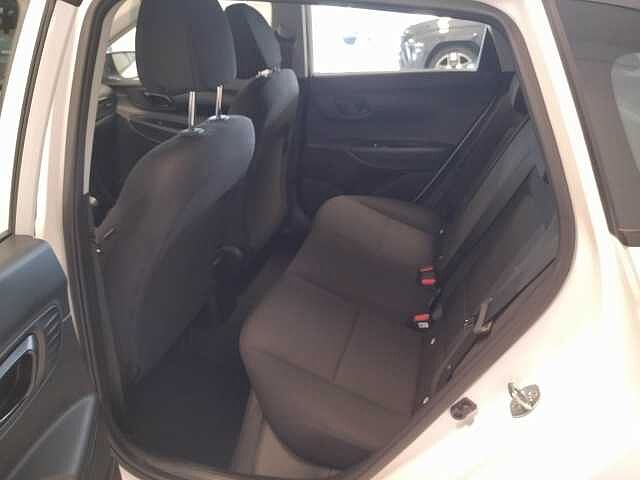 Hyundai i20 1.2 MPI MT Connectline