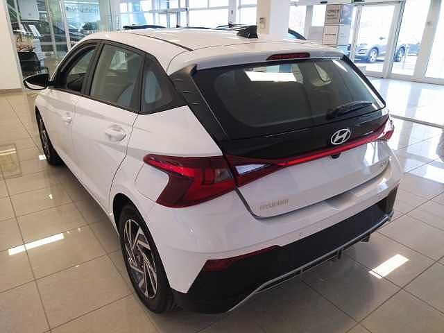 Hyundai i20 1.2 MPI MT Connectline
