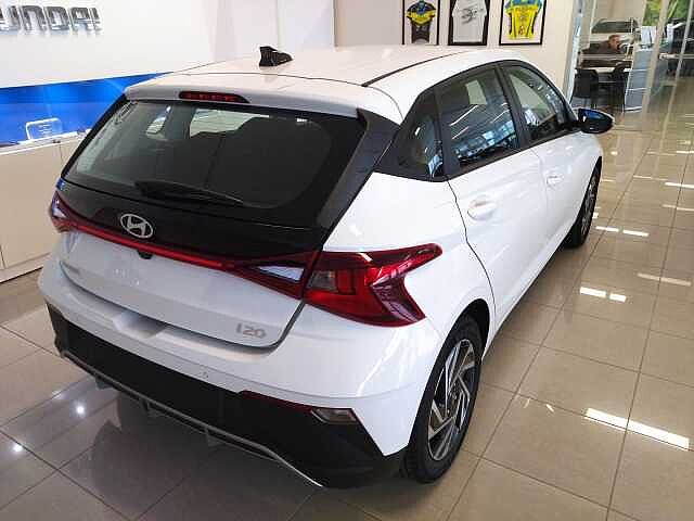 Hyundai i20 1.2 MPI MT Connectline