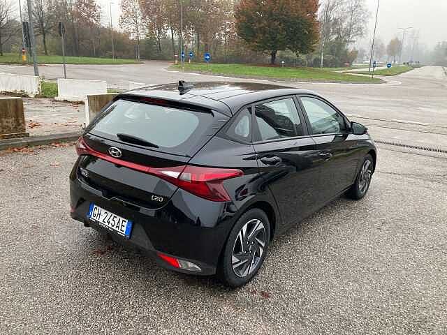 Hyundai i20 1.2 MPI MT Techline