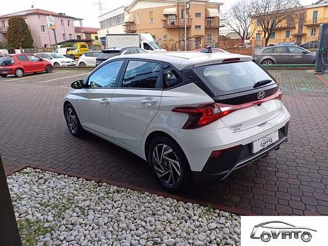 Hyundai i20 1.2 MPI MT ConnectLine