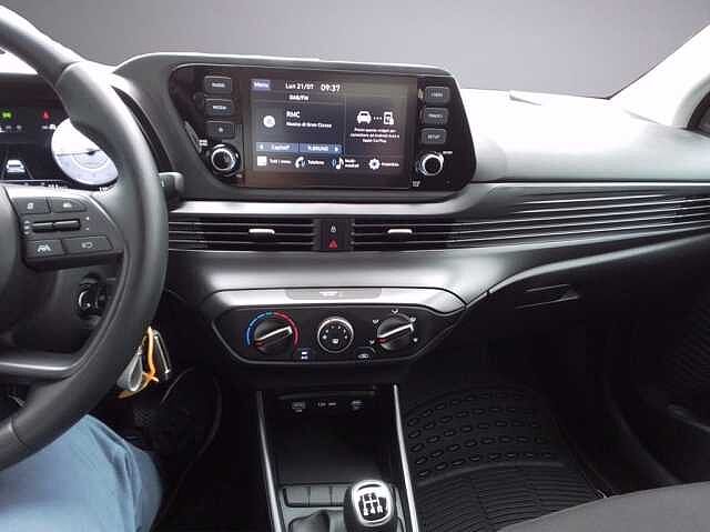 Hyundai i20 1.2 MPI MT ConnectLine