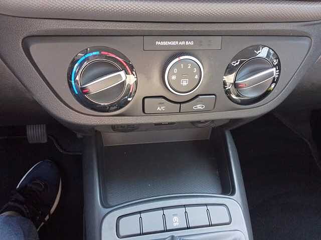 Hyundai i10 1.0 MPI Tech