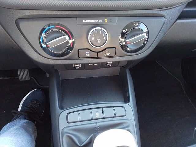 Hyundai i10 I10 PE MY25 5P 1.0 MT CONNECTLINE