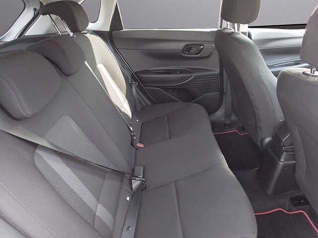 Hyundai i20 1.2 MPI MT Connectline