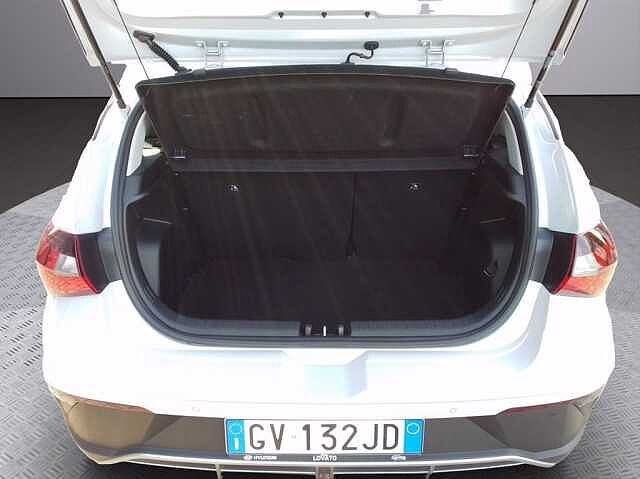 Hyundai i20 1.2 MPI MT Connectline