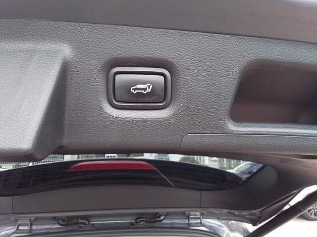 Hyundai  2.2 CRDi 4WD DCT 7 posti XCLASS