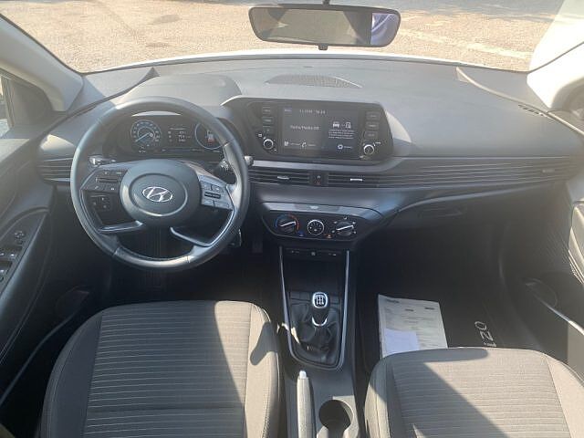 Hyundai i20 1.2 MPI MT Connectline