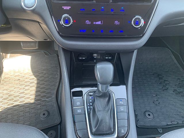 Hyundai IONIQ 1.6 Plug-in Hybrid DCT Prime