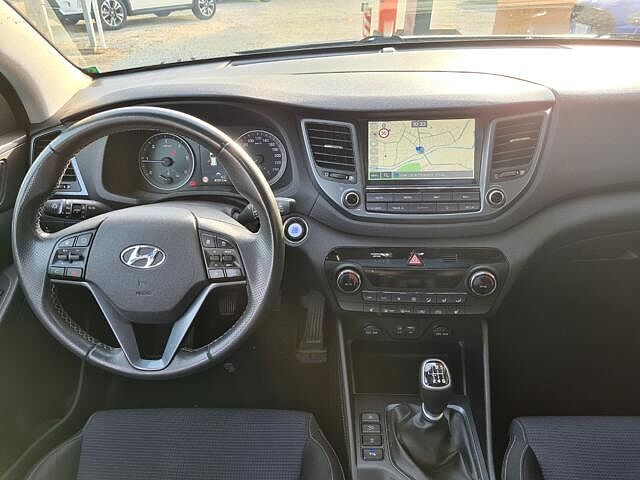 Hyundai TUCSON 1.7 CRDi Sound Edition