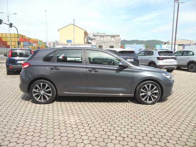 Hyundai i30 1.6 CRDi 136CV 5 porte Business in ottimo stato