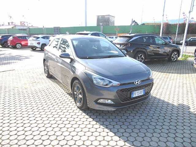 Hyundai i20 1.2 84 CV 5 porte Blackline MOLTO BELLA TUTTA TAGLIANDATA HYUNDAI