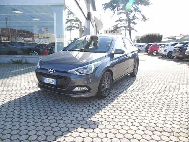 Hyundai i20 1.2 84 CV 5 porte Blackline MOLTO BELLA TUTTA TAGLIANDATA HYUNDAI