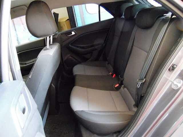 Hyundai i20 1.2 5 porte Connectline TAGLIANDATISSIMA MOLTO BELLA