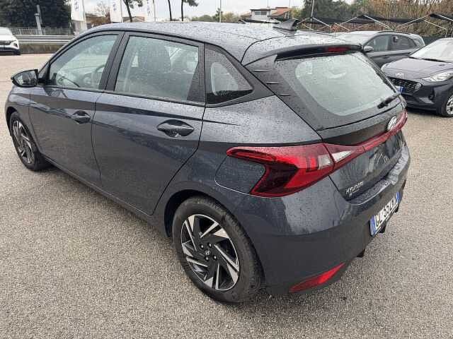 Hyundai i20 1.2 MPI MT ConnectLine