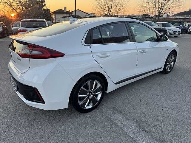 Hyundai IONIQ 1.6 Hybrid DCT Style