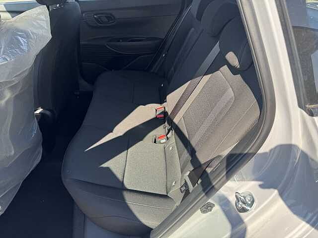 Hyundai i20 1.2 MPI MT Connectline