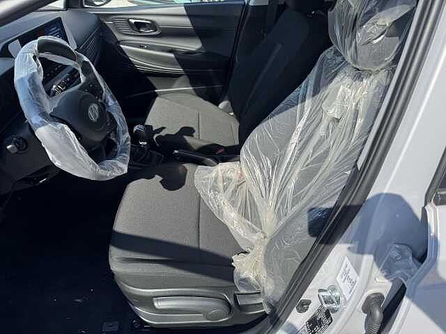 Hyundai i20 1.2 MPI MT Connectline