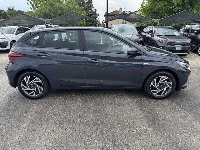 Hyundai i20 1.0 T-GDI 48V iMT ConnectLine + Led Pack
