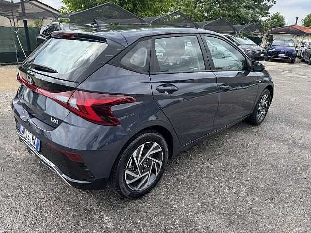 Hyundai i20 1.0 T-GDI 48V iMT ConnectLine + Led Pack