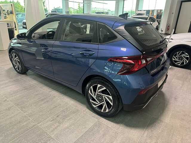 Hyundai i20 1.2 MPI MT Connectline