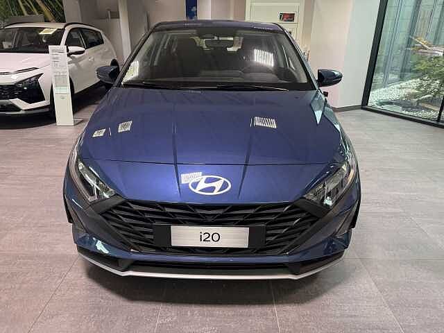 Hyundai i20 1.2 MPI MT Connectline