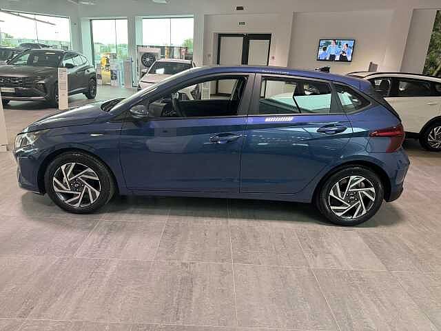 Hyundai i20 1.2 MPI MT Connectline