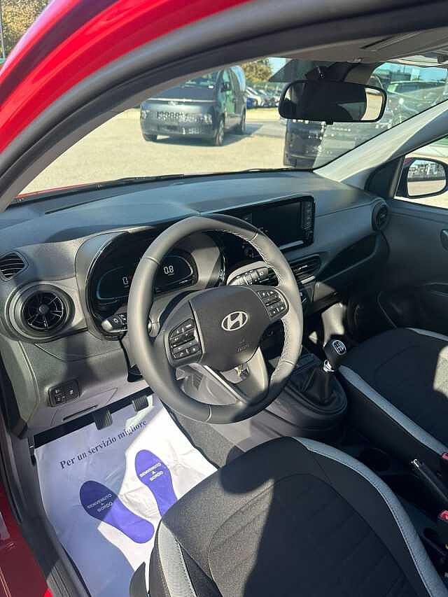 Hyundai i10 1.0 MPI Connectline Dragon Red
