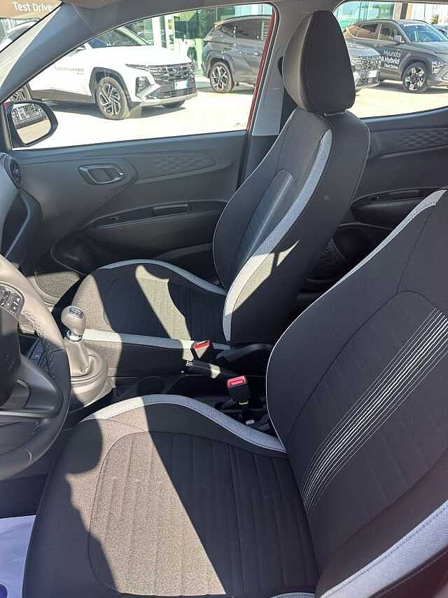 Hyundai i10 1.0 MPI Connectline Dragon Red