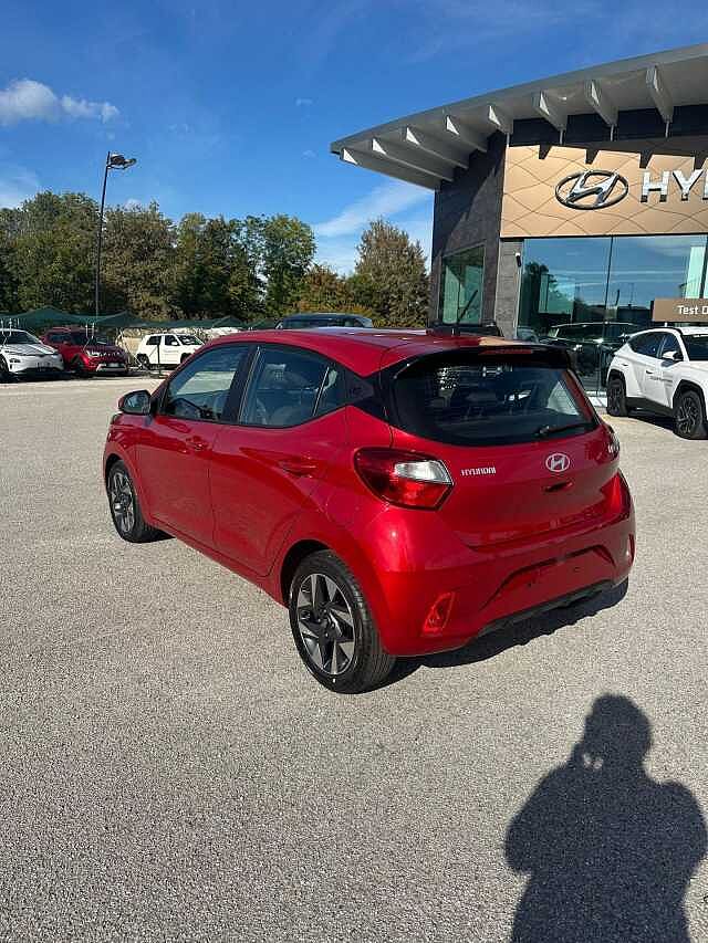 Hyundai i10 1.0 MPI Connectline Dragon Red