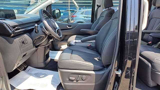 Hyundai STARIA 2.2 AT 4WD 7 posti Luxury