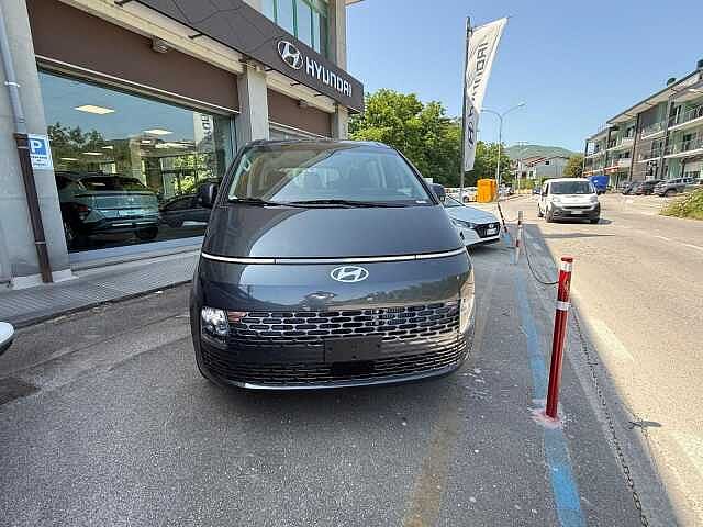 Hyundai STARIA 1.6 HEV AT 2WD 9 posti Wagon