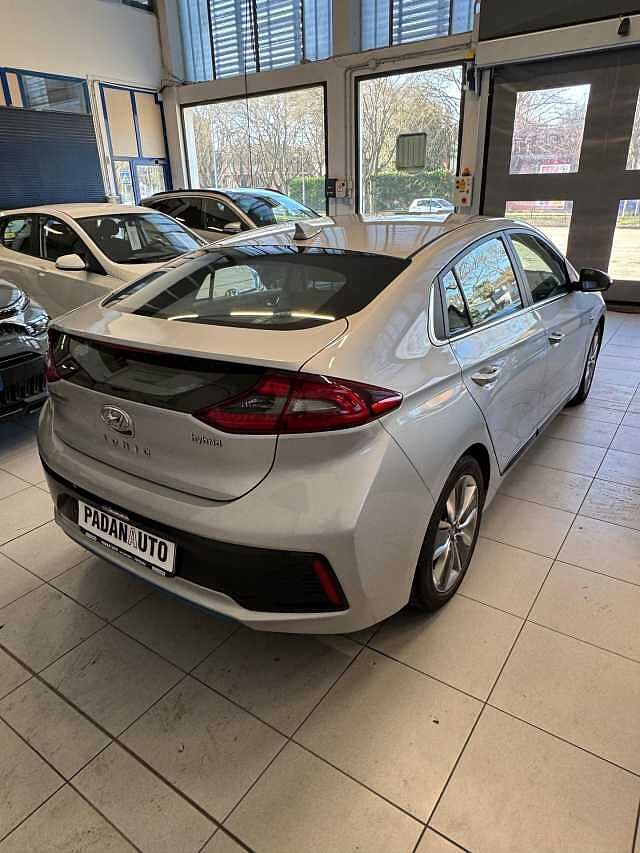 Hyundai IONIQ 1.6 Hybrid DCT Style