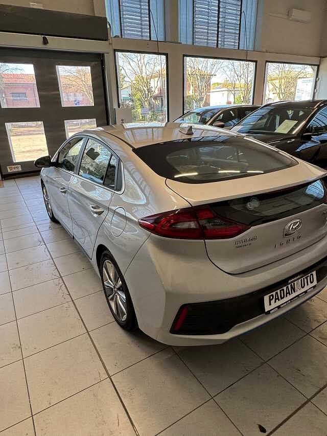 Hyundai IONIQ 1.6 Hybrid DCT Style