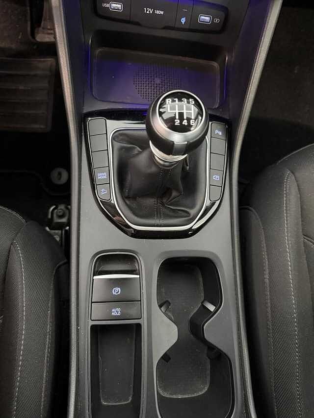 Hyundai TUCSON 1.6 CRDI Xline