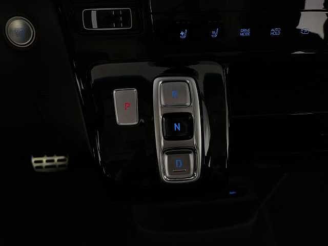 Hyundai STARIA Staria 2.2 Luxury awd auto