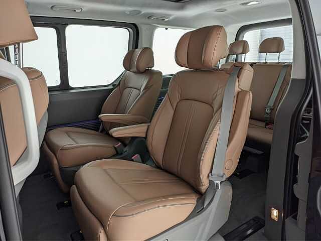 Hyundai STARIA Staria 2.2 Luxury awd auto