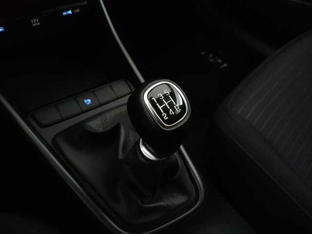 Hyundai i20 i20 1.2 Connectline Exterior Pack Gpl