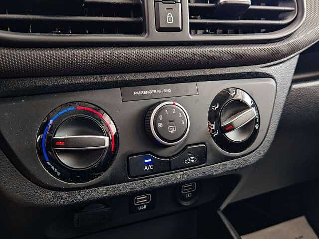 Hyundai i10 1.0 mpi Tech Connect Pack at