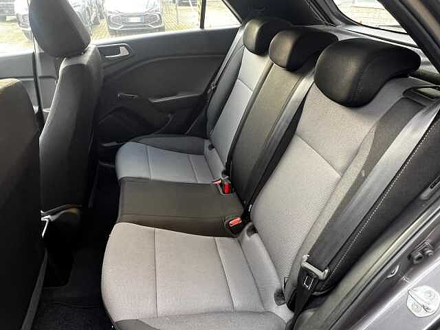 Hyundai i20 i20 5p 1.2 mpi Connectline 75cv