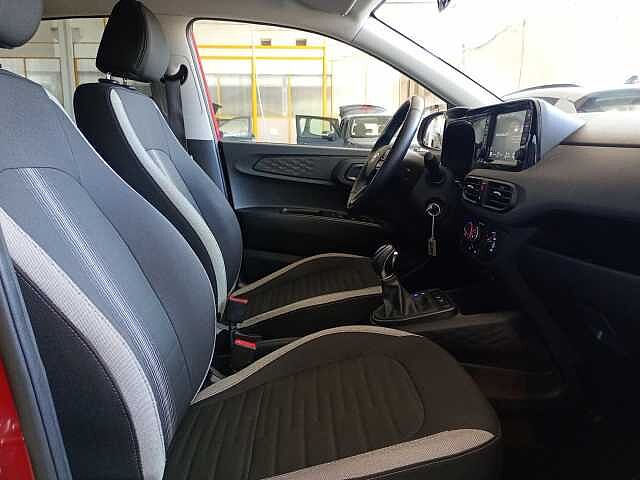 Hyundai i10 i10 1.0 mpi Tech at